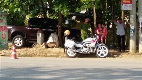 Hiện trường vụ việc khiến cho một chiến sĩ CSGT TP Tuy&ecirc;n Quang bị g&atilde;y ch&acirc;n, theo những tin tức ph&aacute;p luật 24h qua