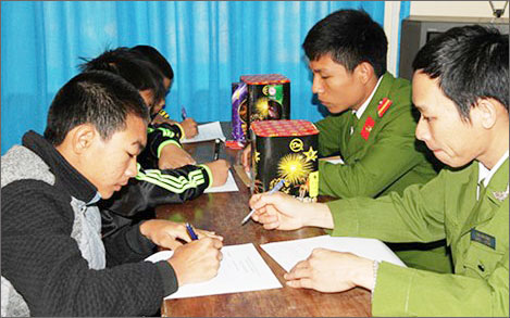 Cuộc chiến chống nạn t&agrave;ng trữ, đốt ph&aacute;p l&agrave; tin tức ph&aacute;p luật mới nhất h&ocirc;m nay