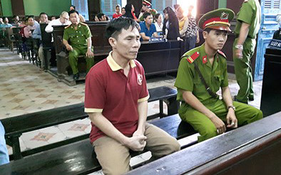 Bị c&aacute;o Huynh l&uacute;c t&ograve;a nghị &aacute;n