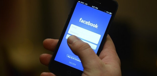Những tin ph&aacute;p luật 24h qua đề cập đến vụ phạt nghệ sĩ n&oacute;i xấu người kh&aacute;c tr&ecirc;n Facebook 5 triệu đồng