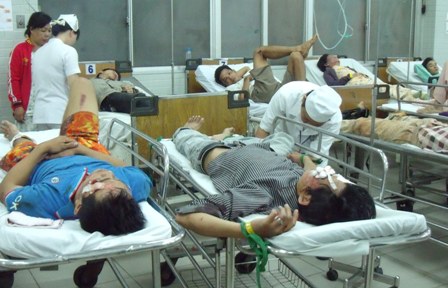 Trong những tin ph&aacute;p luật mới nhất h&ocirc;m nay c&oacute; vụ cướp t&aacute;o tợn ngay trong ph&ograve;ng kh&aacute;m
