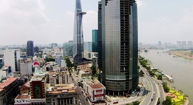 Tin tức trong ng&agrave;y 18/4: Thu giữ 18.000 lít gi&acirc;́m ăn sản xuất từ axit
