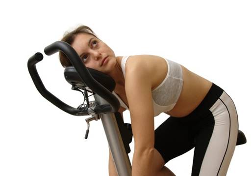 Tin tức trong ng&agrave;y 25/3: Nguy cơ ung thư v&igrave; tập gym qu&aacute; sức