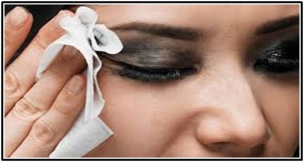 Tin tức trong ng&agrave;y 31/3: Sưng phồng mắt v&igrave; d&ugrave;ng khăn ướt tẩy trang