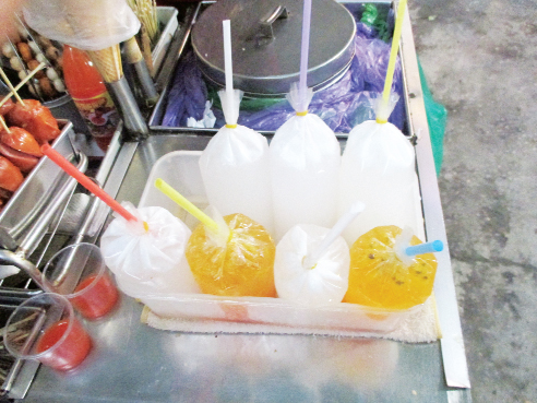 Tin tức trong ng&agrave;y 7/4: Nguy cơ ăn thịt &lsquo;r&aacute;c&rsquo; từ g&agrave; Trung Quốc