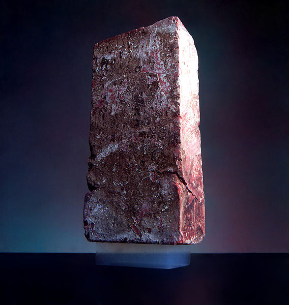Tin khoa học gần đây luôn tập trung vào tính chất đặc biệt của Aerogel