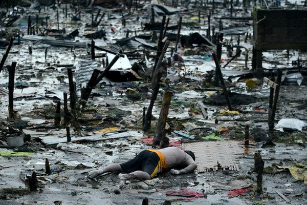 Tin b&atilde;o mới nhất về Hagupit cho thấy n&eacute;t tương đồng với si&ecirc;u b&atilde;o Haiyan kinh ho&agrave;ng năm 2013