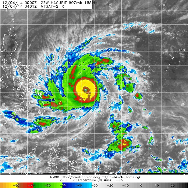 H&igrave;nh ảnh b&atilde;o Hagupit dưới m&aacute;y ảnh hồng ngoại cho thấy khu vực mạnh nhất gần t&acirc;m b&atilde;o vượt ngưỡng -80 độ C
