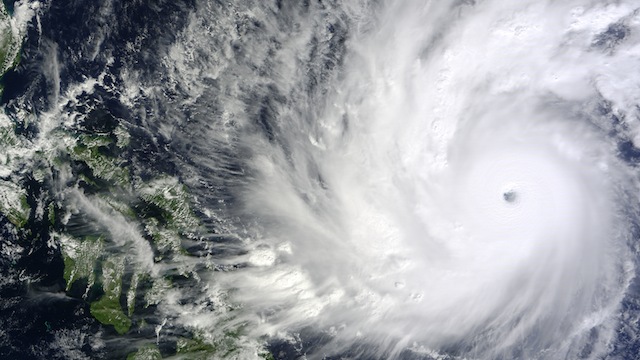 Trước tin b&atilde;o mới nhất về Hagupit, to&agrave;n bộ lực lượng vũ trang sẽ được huy động để hỗ trợ khắc phục hậu quả si&ecirc;u b&atilde;o n&agrave;y