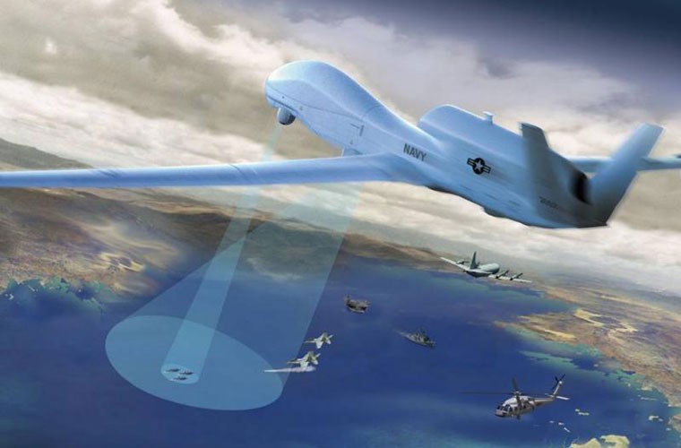 M&aacute;y bay kh&ocirc;ng người l&aacute;i Global Hawk hỗ trợ Mỹ trong việc tuần tra Biển Đ&ocirc;ng