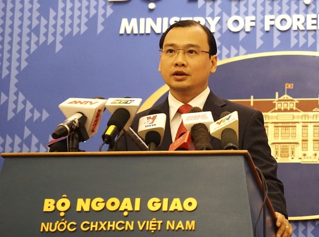 Việt Nam đ&atilde; ch&iacute;nh thức trao c&ocirc;ng h&agrave;m phản đối việc Trung Quốc đưa t&ecirc;n lửa ra Ho&agrave;ng Sa, một động th&aacute;i khiến t&igrave;nh h&igrave;nh Biển Đ&ocirc;ng th&ecirc;m căng thẳng