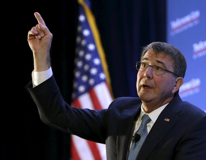 Bộ trưởng Quốc ph&ograve;ng Mỹ Ashton Carter nhấn mạnh quyết t&acirc;m bảo vệ tự do h&agrave;ng hải ở Biển Đ&ocirc;ng