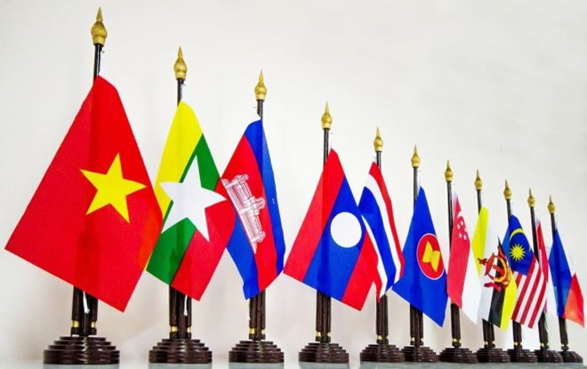 Trước đ&oacute; Trung Quốc cũng được cho l&agrave; đ&atilde; tạo sức &eacute;p để buộc ASEAN r&uacute;t lại th&ocirc;ng c&aacute;o chung về Biển Đ&ocirc;ng