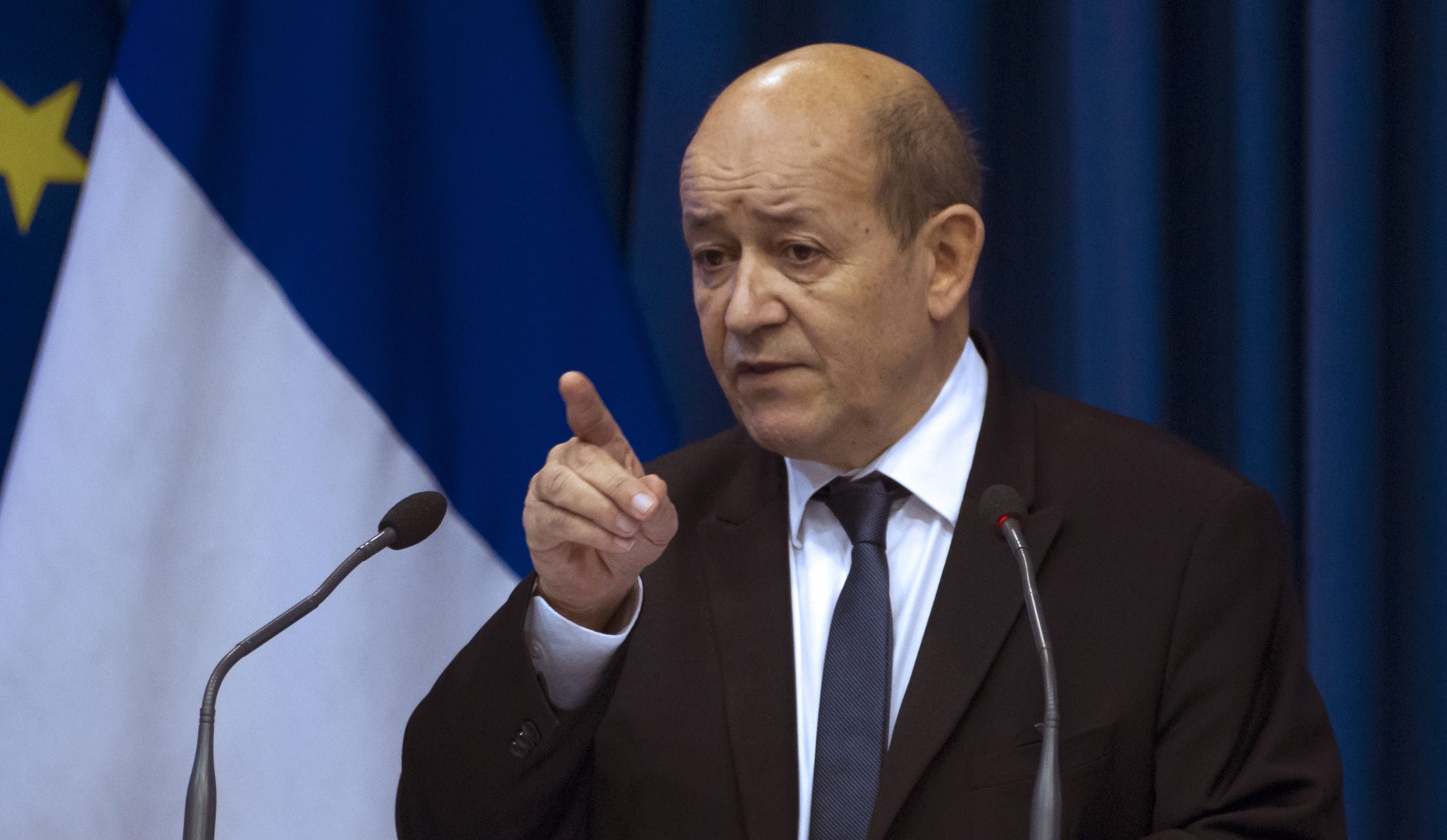 Bộ trưởng Quốc ph&ograve;ng Ph&aacute;p Jean-Yves Le Drian ph&aacute;t biểu về t&igrave;nh h&igrave;nh Biển Đ&ocirc;ng hiện nay tại Đối thoại Shangri-La