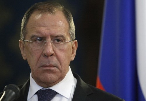 Tuy nhiên, Ngoại trưởng Nga Sergei Lavrov khẳng định Moscow không ủng hộ tuyên bố chủ quyền của Trung Quốc trên Biển Đông Tuy nhiên, Ngoại trưởng Nga Sergei Lavrov khẳng định Moscow không ủng hộ tuyên bố chủ quyền của Trung Quốc trên Biển Đông