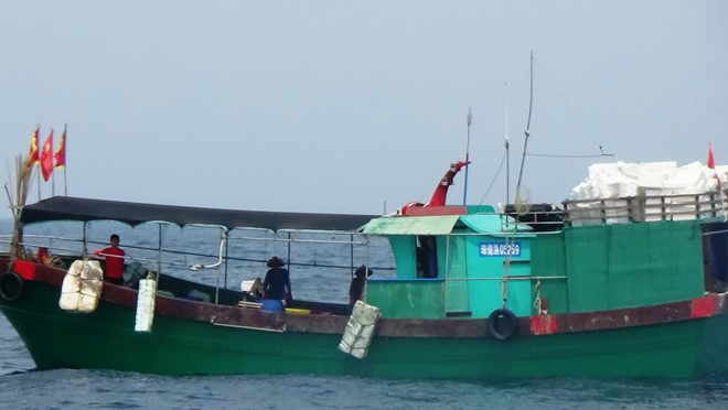Trung Quốc li&ecirc;n tục c&oacute; những động th&aacute;i l&agrave;m căng thẳng t&igrave;nh h&igrave;nh Biển Đ&ocirc;ng, từ điều động gi&agrave;n khoan đến đ&aacute;nh bắt hải sản tr&aacute;i ph&eacute;p