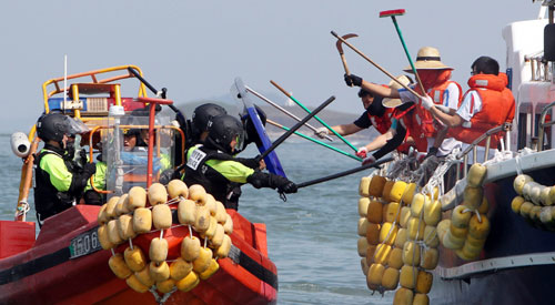 T&igrave;nh h&igrave;nh Biển Đ&ocirc;ng ng&agrave;y 14/10: H&agrave;n Quốc bắt 3 ngư d&acirc;n Trung Quốc sau khi bắn chết thuyền trưởng