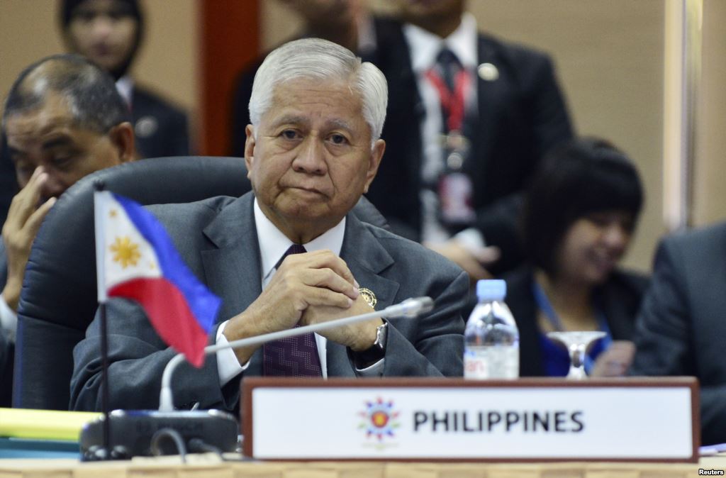 Philippines kêu gọi ủng hộ kế hoạch 3 điểm cho Biển Đông Philippines kêu gọi ủng hộ kế hoạch 3 điểm cho Biển Đông