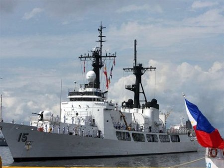 Philippines đưa loạt t&agrave;u chiến 