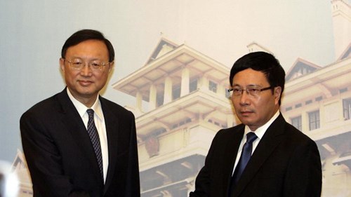 Quan hệ Việt - Trung vừa hợp t&aacute;c, vừa đấu tranh tr&ecirc;n mọi lĩnh vực, trong đ&oacute; c&oacute; vấn đề Biển Đ&ocirc;ng