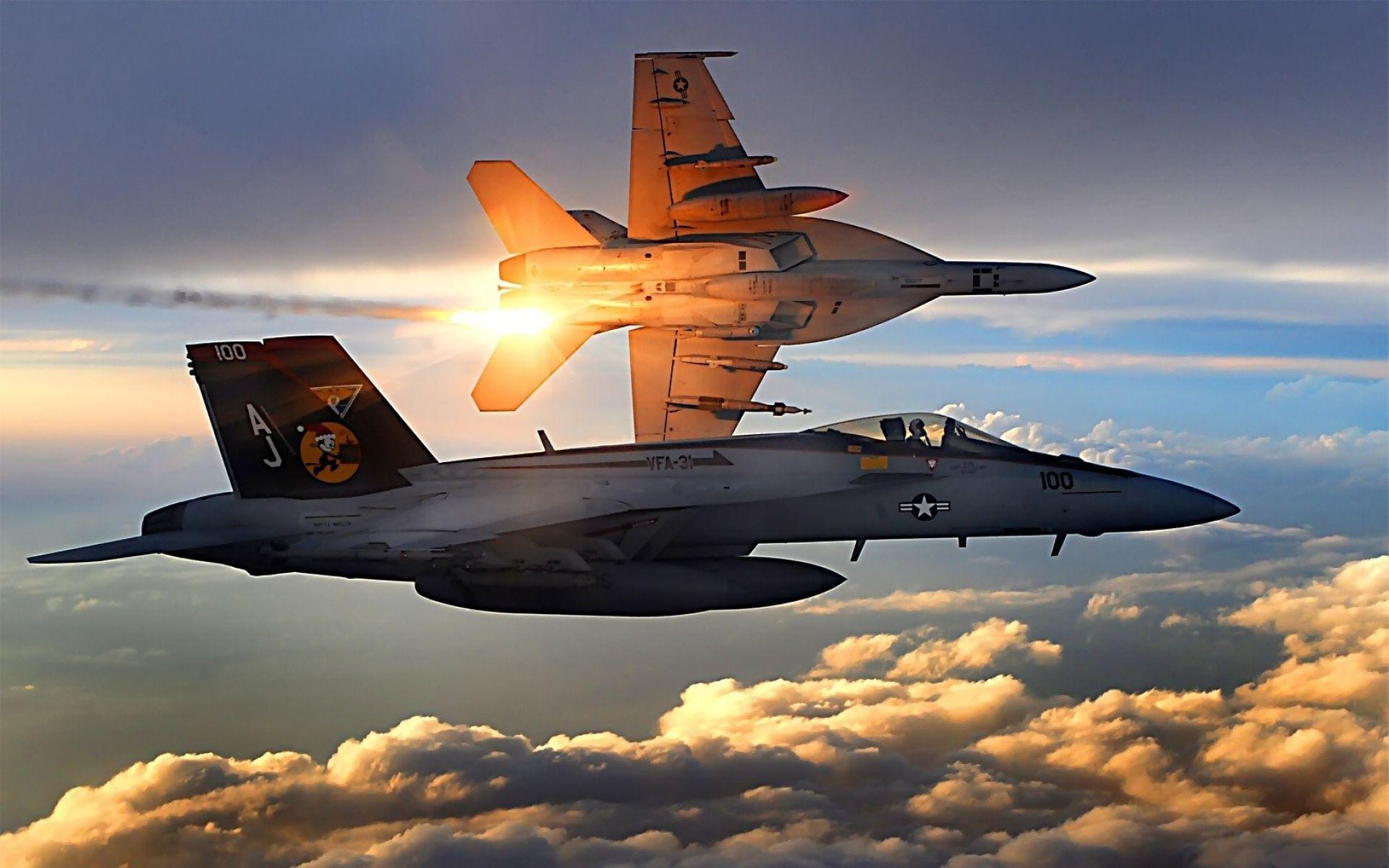 Trong những tin tức về t&igrave;nh h&igrave;nh chiến sự Syria mới nhất h&ocirc;m nay c&oacute; vụ F-18 Mỹ chạm tr&aacute;n chiến đấu cơ Nga