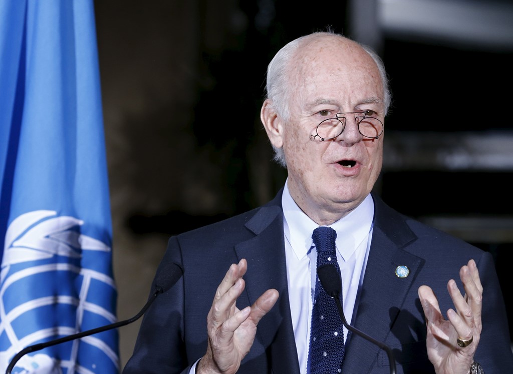 Ph&aacute;i vi&ecirc;n Li&ecirc;n Hợp Quốc Staffan de Mistura ph&aacute;t biểu trong một cuộc đ&agrave;m ph&aacute;n ho&agrave; b&igrave;nh Syria tại Geneva, theo tình hình chi&ecirc;́n sự Syria mới nh&acirc;́t 