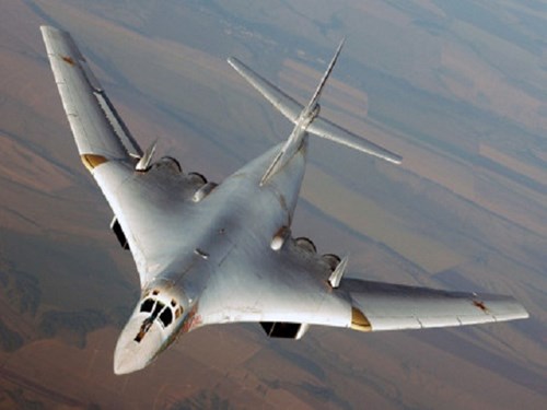 M&aacute;y bay n&eacute;m bom chiến lược Tu-160 Nga tham gia chiến dịch kh&ocirc;ng k&iacute;ch diệt khủng bố tại Syria, theo t&igrave;nh h&igrave;nh chi&ecirc;́n sự Syria mới c&acirc;̣p nh&acirc;̣t 