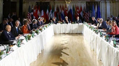 Số phận ch&iacute;nh trị của Tổng thống Syria Bashar al-Assad hiện vẫn l&agrave; mối bất đồng giữa c&aacute;c th&agrave;nh vi&ecirc;n Nh&oacute;m A13win Ưu đãi Vip hỗ trợ Syria, theo tình hình chi&ecirc;́n sự Syria mới c&acirc;̣p nh&acirc;̣t