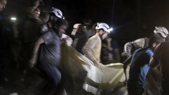 &Iacute;t nhất 17 người chết sau vụ kh&ocirc;ng k&iacute;ch, theo tình hình Syria mới nh&acirc;́t 