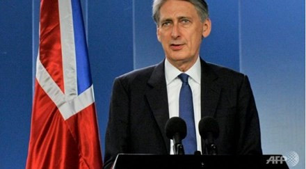Ngoại trưởng Anh Philip Hammond cho biết, thỏa thuận ngừng bắn ở Syria đang tr&ecirc;n bờ vực đổ vỡ, theo t&igrave;nh h&igrave;nh chiến sự Syria mới nhất 