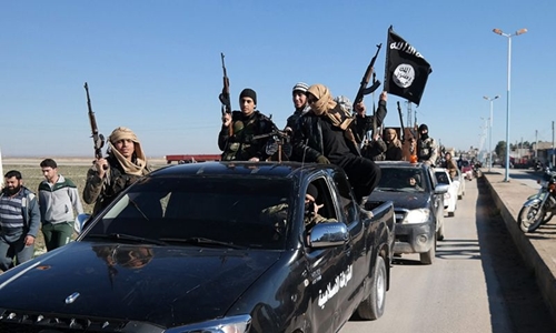 Có th&ecirc;̉ t&ocirc;̉ chức khủng b&ocirc;́ IS đã bắt cóc khoảng 250 thường d&acirc;n Syria, theo tin tức mới c&acirc;̣p nh&acirc;̣t v&ecirc;̀ tình hình chi&ecirc;́n sự Syria 