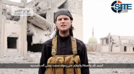 H&igrave;nh ảnh Abu Anwar al-Canadi trong đoạn video