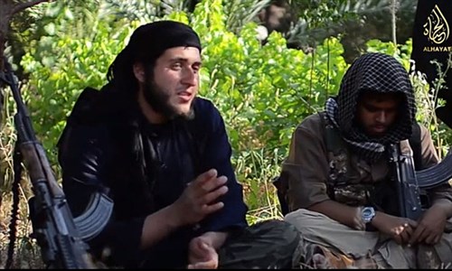 Chiến binh phương t&acirc;y trong bi&ecirc;n chế IS ở Syria