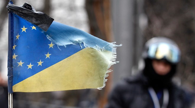 Kinh tế Ukraine đang kiệt quệ d&ugrave; IMF nỗ lực gi&uacute;p đỡ