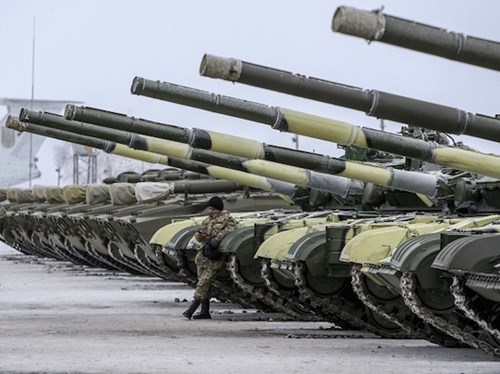 T&igrave;nh h&igrave;nh Ukraine mới nhất cho biết phe li khai tố ch&iacute;nh phủ điều vũ kh&iacute; hạng nặng trở lại chiến tuyến