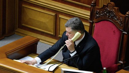 Tình hình Ukraine mới nhất cho biết Tổng thống Ukraine Petro Poroshenko nói 'Nga đe dọa an ninh thế giới' Tình hình Ukraine mới nhất cho biết Tổng thống Ukraine Petro Poroshenko nói 'Nga đe dọa an ninh thế giới'