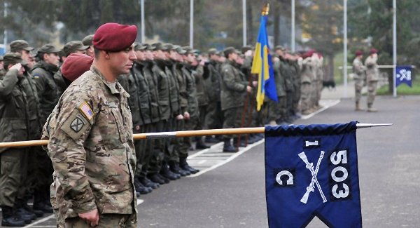 Ukraine tuy&ecirc;n bố kh&ocirc;ng muốn Mỹ thiết lập một căn cứ qu&acirc;n sự tr&ecirc;n đất của họ