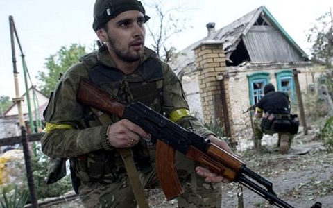 Qu&acirc;n đội Ukraine ở Mariinka 