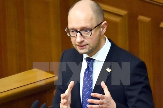 T&igrave;nh h&igrave;nh Ukraine mới nhất cho biết Thủ tướng đề xuất 3 giải ph&aacute;p cho khủng hoảng ch&iacute;nh trị 