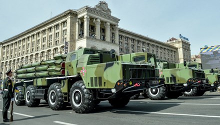 Ukraine đẩy mạnh sản xuất vũ kh&iacute; hiện đại