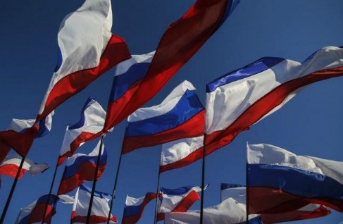 Sau khi Crimea được s&aacute;p nhập v&agrave;o Nga, nhiều ng&acirc;n h&agrave;ng Ukraine khốn đốn