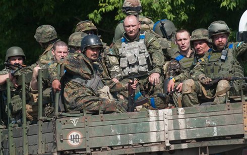 T&igrave;nh h&igrave;nh Ukraine mới nhất cho biết EU c&aacute;o buộc phe đối lập tại Ukraine vi phạm thỏa thuận h&ograve;a b&igrave;nh