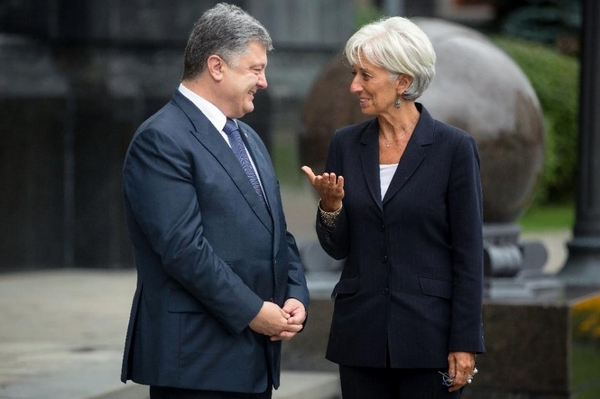 Tổng thống Ukraine Poroshenko v&agrave; Gi&aacute;m đốc IMF Lagarde