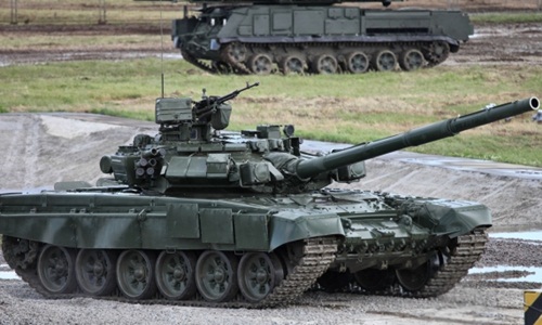 Xe tăng T-72 của qu&acirc;n đội Ukraine