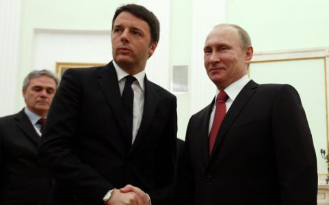 Tổng thống Nga Putn (phải) v&agrave; Thủ tướng Italy Renzi