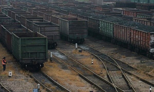 Tình hình Ukraine mới nhất cho biết Ukraine mua 40.000 tấn than một ngày từ phía đối thủ Tình hình Ukraine mới nhất cho biết Ukraine mua 40.000 tấn than một ngày từ phía đối thủ