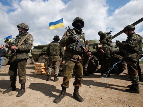 T&igrave;nh h&igrave;nh Ukraine mới nhất cho biết 6 vạn l&iacute;nh Ukraine đ&atilde; được triển khai đến chiến trường miền Đ&ocirc;ng