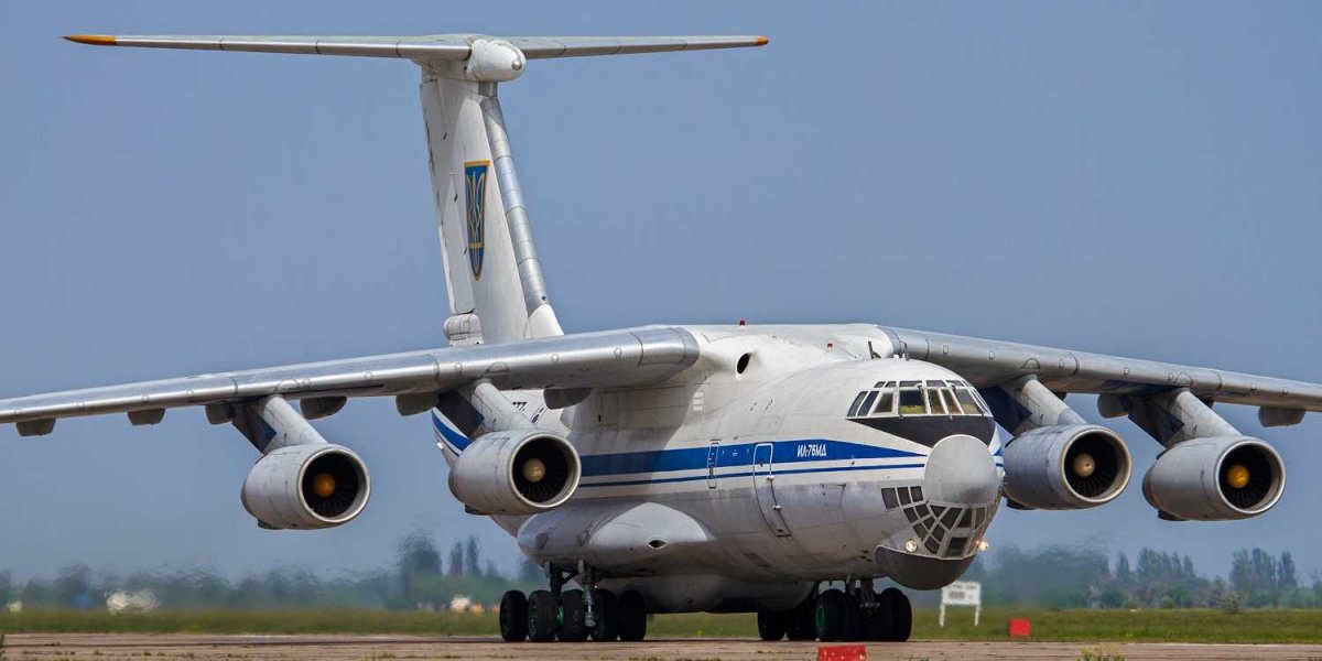 T&igrave;nh h&igrave;nh Ukraine mới nhất: M&aacute;y bay Ilyushin II-76MD của kh&ocirc;ng qu&acirc;n Ukraine bị qu&acirc;n ly khai bắn hạ
