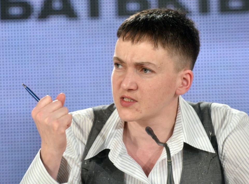 Nữ phi công Nadezhda Savchenko cho rằng chỉ có chế độ độc tài mới thay đổi được tình hình Ukraine hiện nay