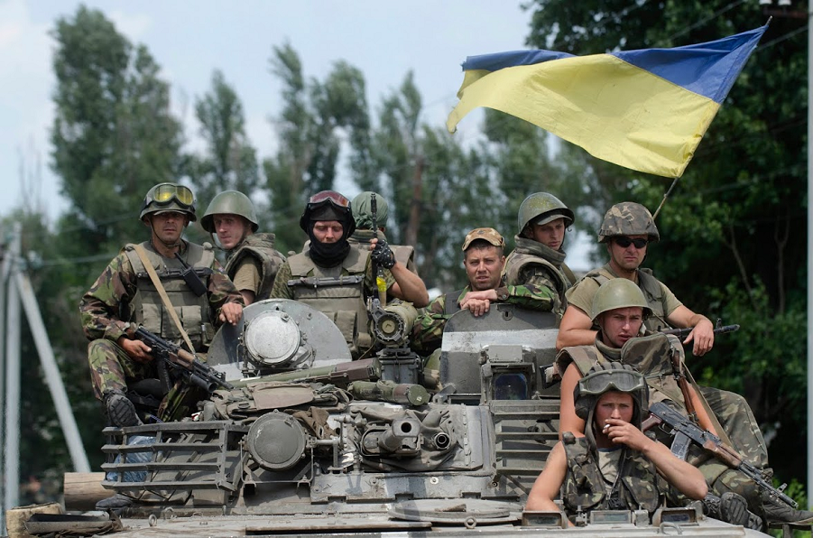  An ninh Ukraine bố tr&iacute; cứ điểm hỏa lực dọc theo bi&ecirc;n giới với Nga, theo những tin tức về t&igrave;nh h&igrave;nh Ukraine mới nhất h&ocirc;m nay